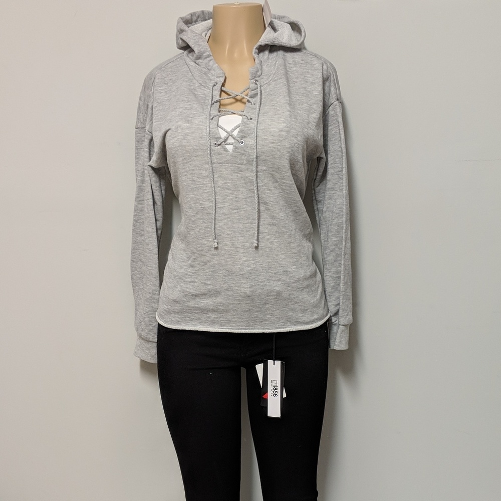 💖NWTs Women's Hooded Sweatshirt💖